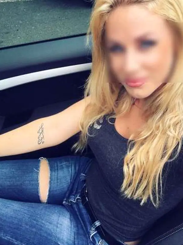 Axelle, 27 ans, rencontre pour baiser à Aix-en-Provence