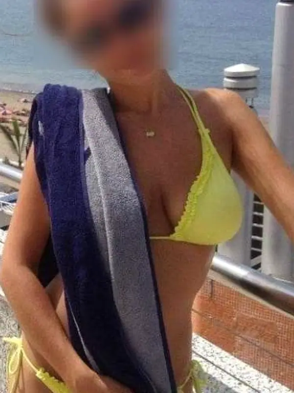 Rebecca, 35 ans, rencontre pour baiser à Aix-en-Provence