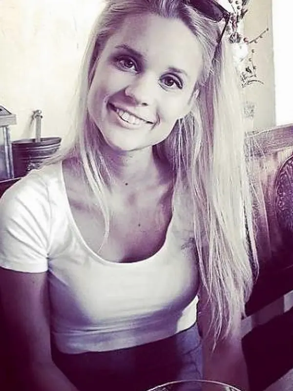 Naomi, 25 ans, rencontre pour baiser à Ajaccio