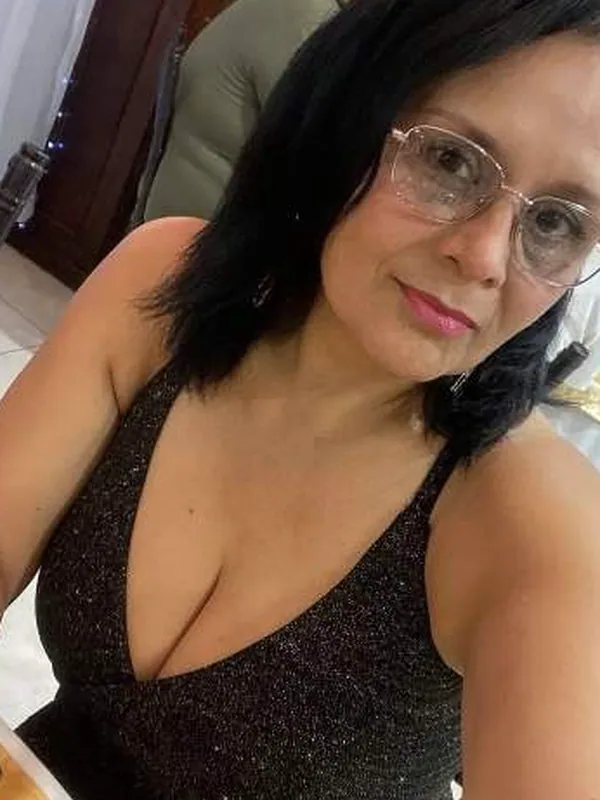 Laurence, 49 ans, rencontre pour baiser à Amiens