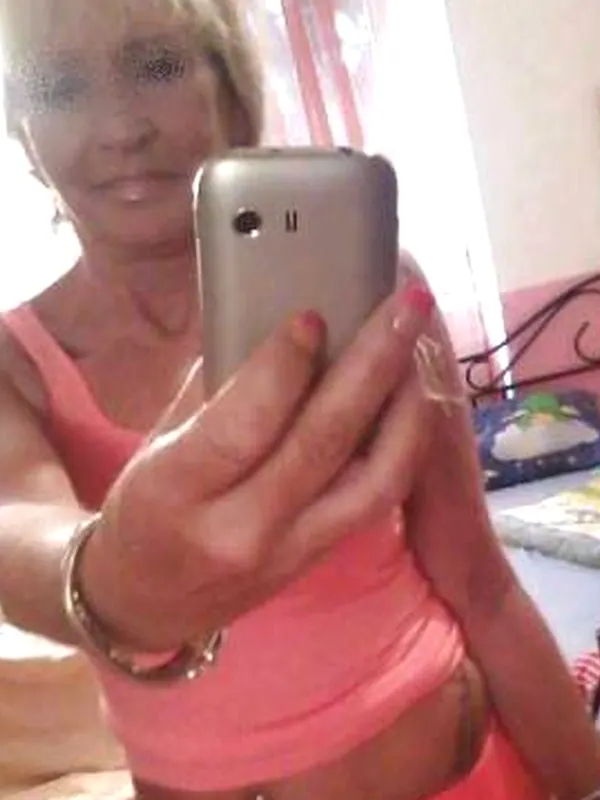 Martine, 54 ans, rencontre pour baiser à Amiens