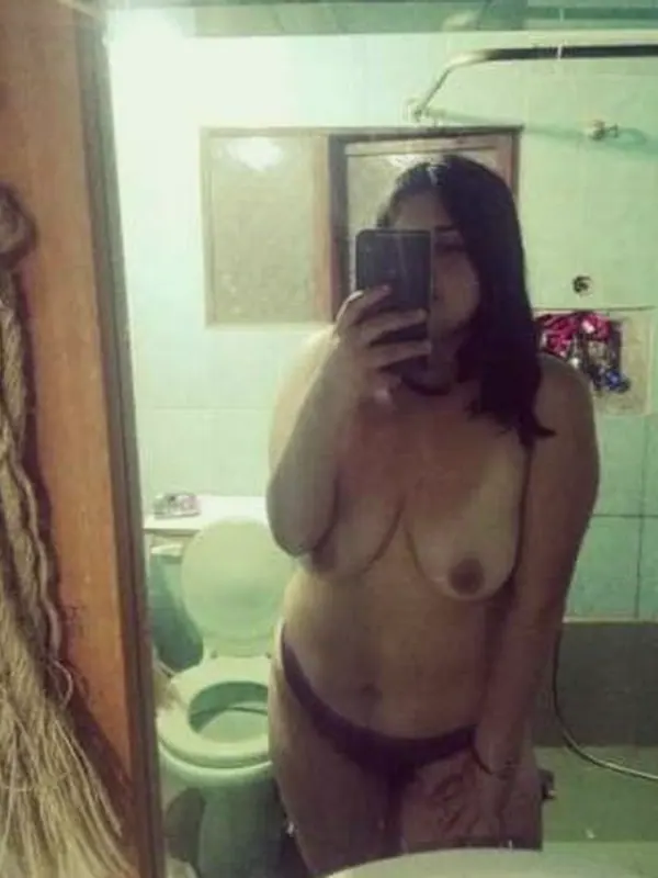 Émeline, 32 ans, rencontre pour baiser à Avignon