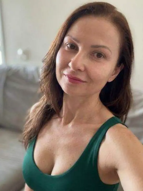 Aude, 43 ans, rencontre pour baiser à Béziers
