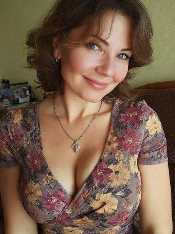 Régine, 54 ans, rencontre pour baiser à Bordeaux