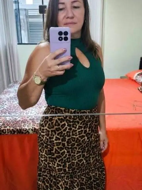 Kelly, 25 ans, rencontre pour baiser à Cannes