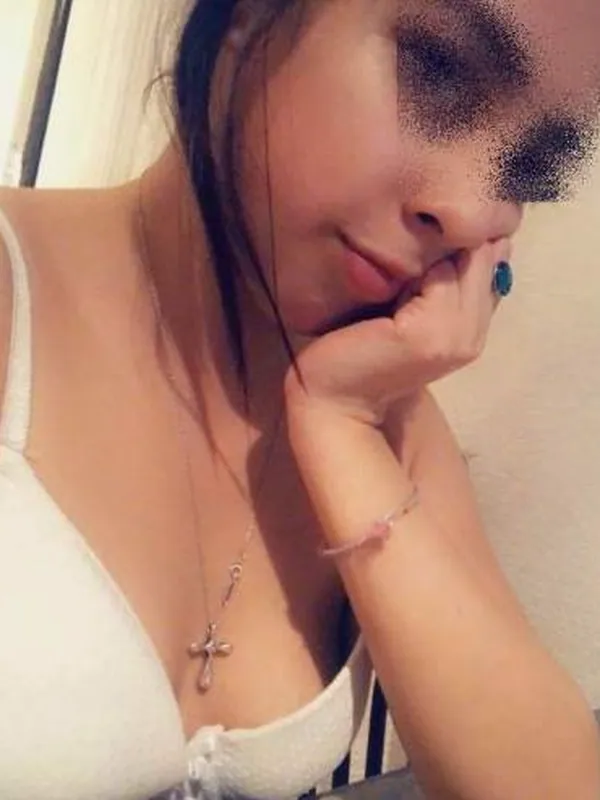 Lila, 28 ans, rencontre pour baiser à Colmar