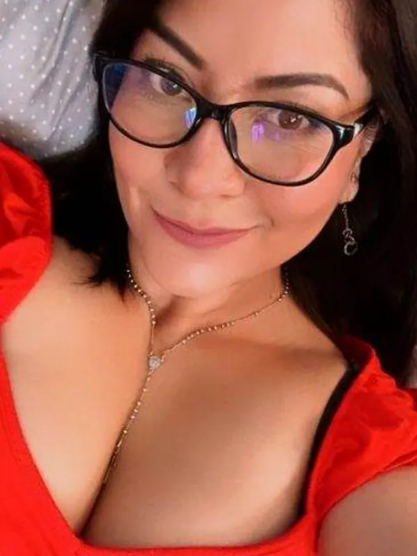 Cassandra, 29 ans, rencontre pour baiser à Lille