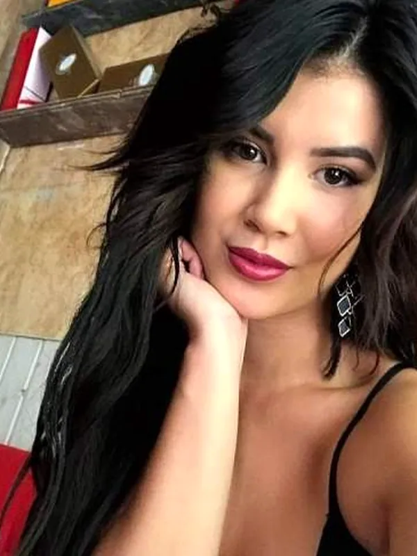Olivia, 37 ans, rencontre pour baiser à Limoges