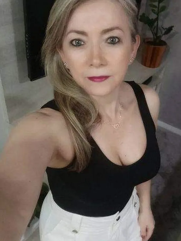 Monique, 53 ans, rencontre pour baiser à Metz