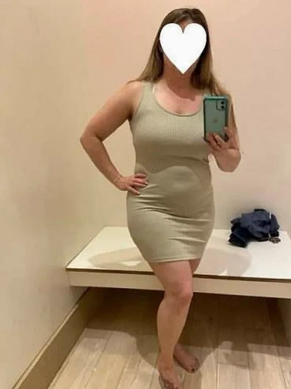 Emma, 23 ans, rencontre pour baiser à Nice