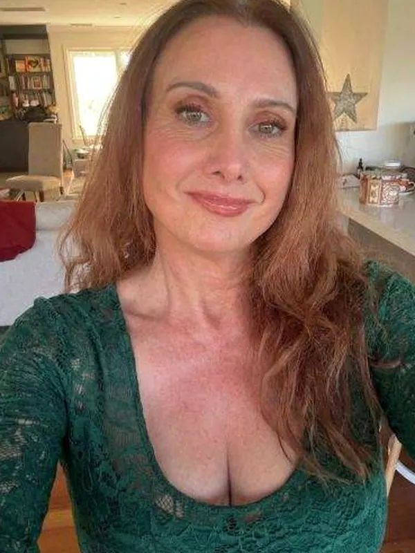 Romane, 23 ans, rencontre pour baiser à Pau