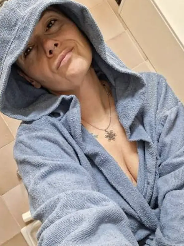 Amélie, 35 ans, rencontre pour baiser à Rennes