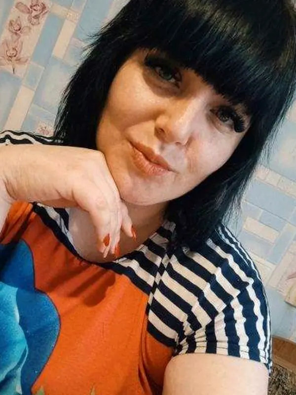 Mia, 24 ans, rencontre pour baiser à Saint-Etienne